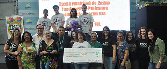 Fundação Aury Luiz Bodanese premia vencedores do Prêmio Escola Cidadã do RS